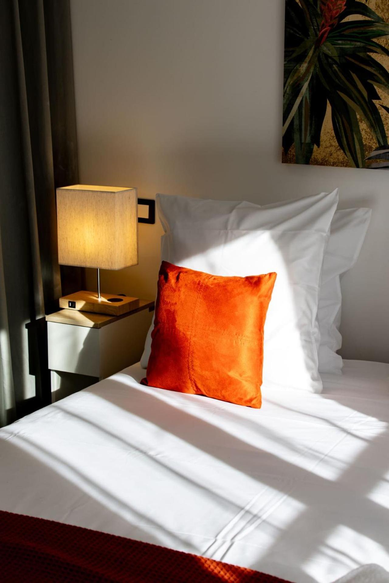 Le Lucien Eco-Appart'Hotel - Angouleme - Centre - Wifi - Parking Prive - Classe 4 Etoiles المظهر الخارجي الصورة