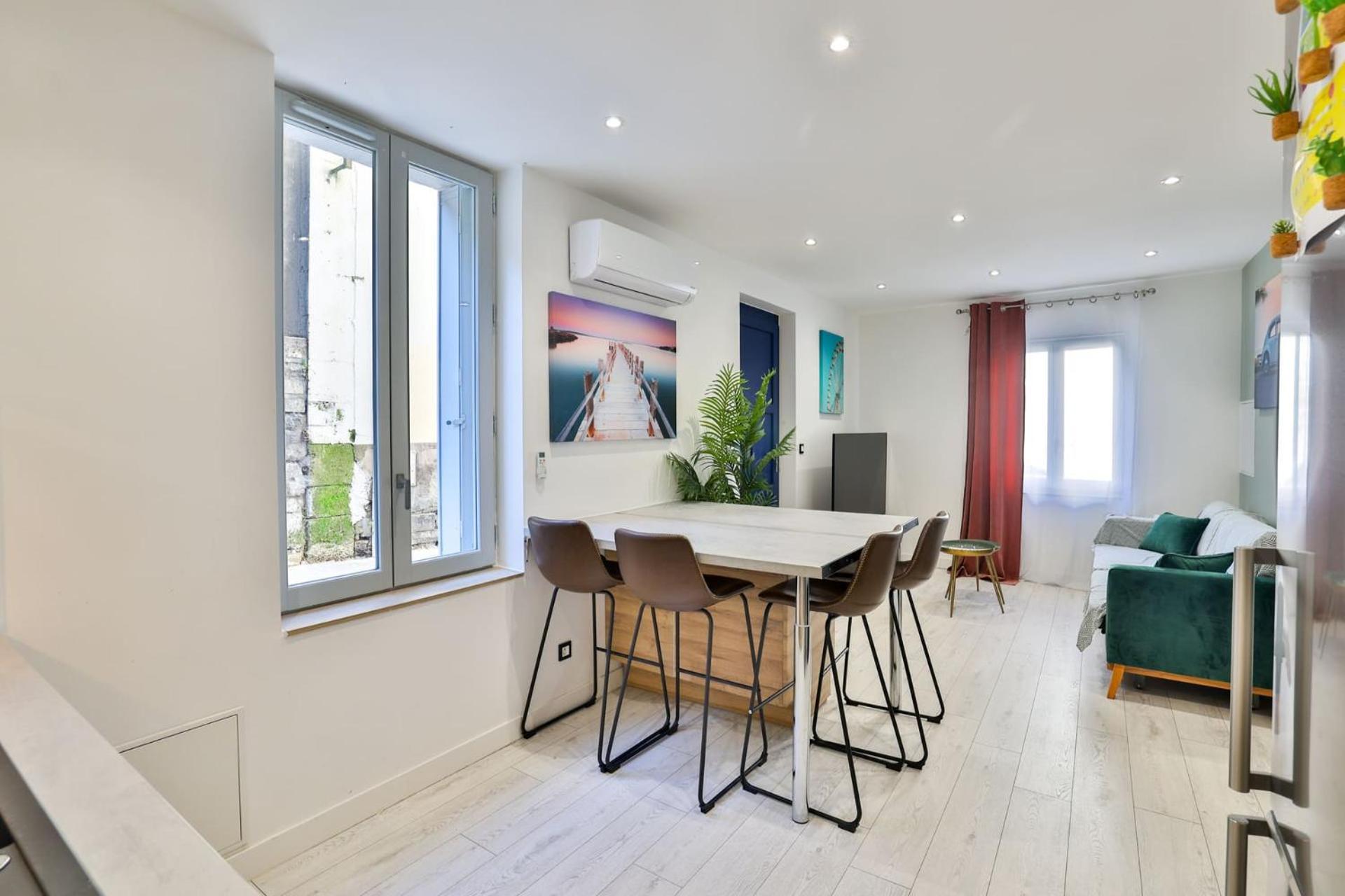 Le Lucien Eco-Appart'Hotel - Angouleme - Centre - Wifi - Parking Prive - Classe 4 Etoiles المظهر الخارجي الصورة