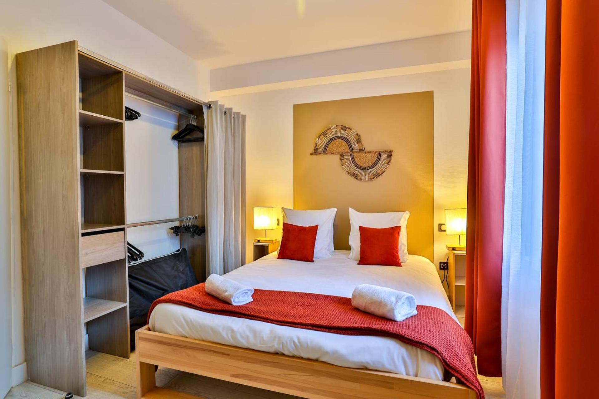 Le Lucien Eco-Appart'Hotel - Angouleme - Centre - Wifi - Parking Prive - Classe 4 Etoiles المظهر الخارجي الصورة