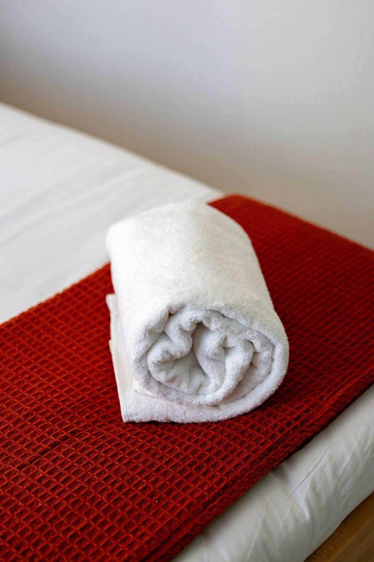 Le Lucien Eco-Appart'Hotel - Angouleme - Centre - Wifi - Parking Prive - Classe 4 Etoiles المظهر الخارجي الصورة