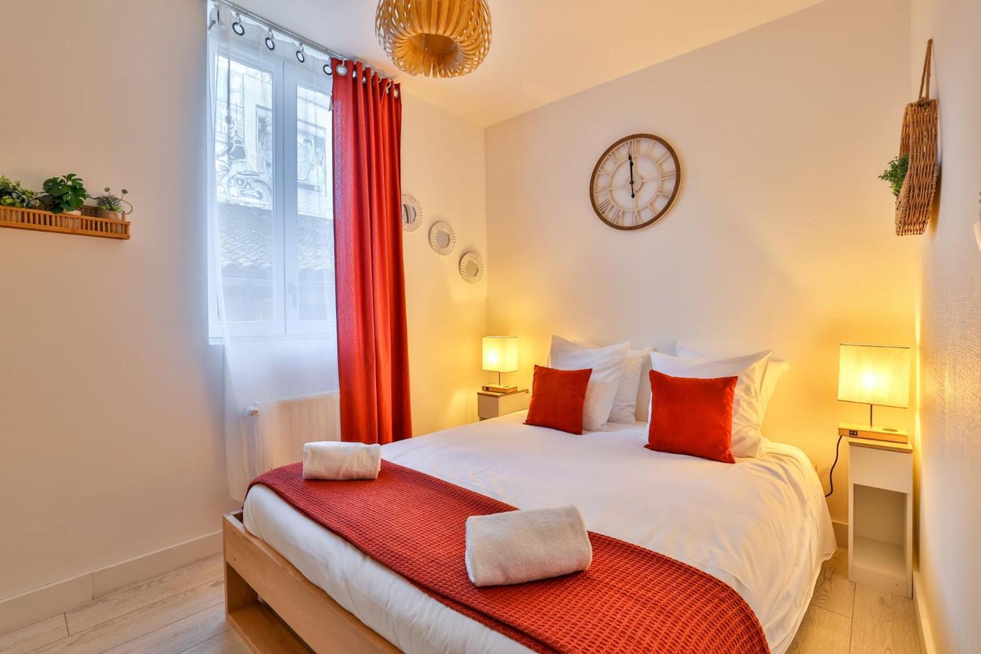 Le Lucien Eco-Appart'Hotel - Angouleme - Centre - Wifi - Parking Prive - Classe 4 Etoiles المظهر الخارجي الصورة
